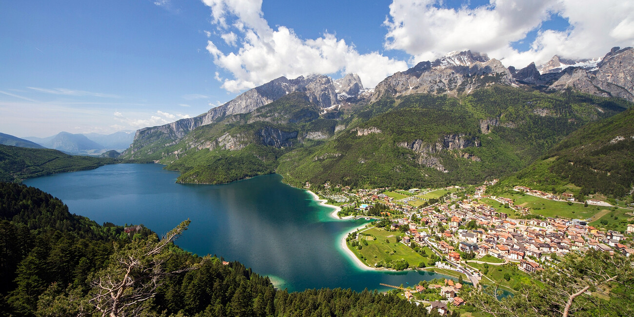 LAKE MOLVENO CONFIRMS ITS LEADING POSITION #2