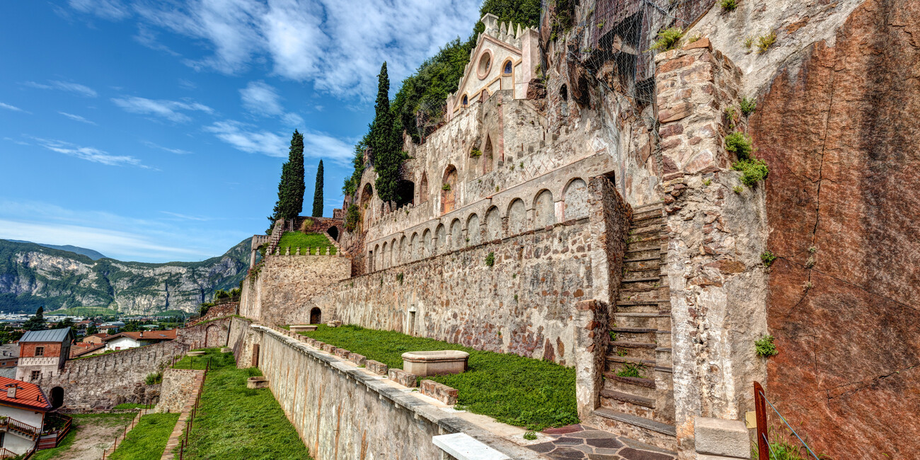 Die geheimen Gärten und Burgen des Trentino #1