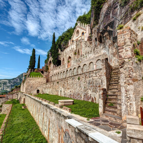 Die geheimen Gärten und Burgen des Trentino