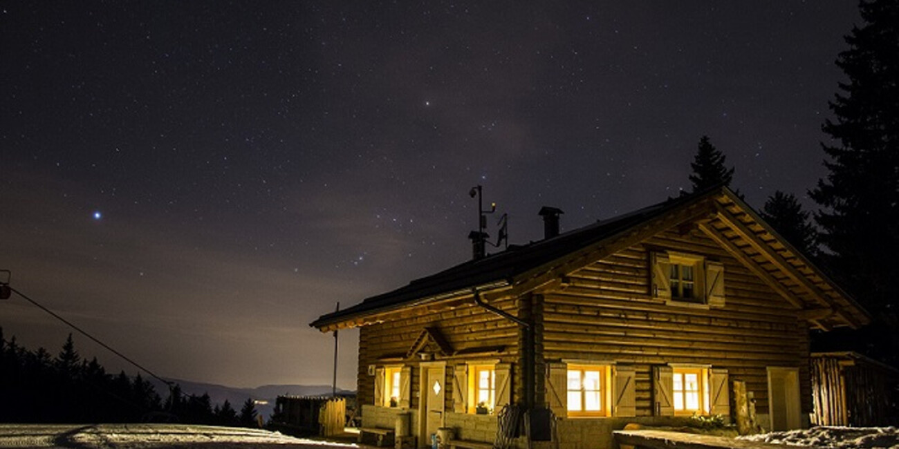 A SLALOM BETWEEN GOURMET MOUNTAIN HUTS  #1