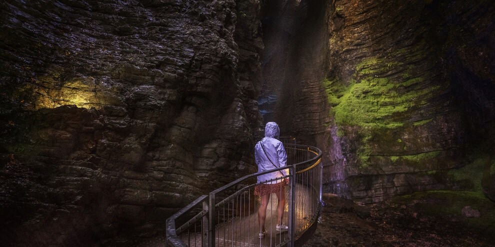 Vedere la Cascata del Varone