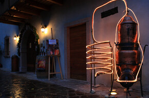 VÁNOCE V ÚDOLÍ VALLE DEI LAGHI MEZI POHÁDKOVĚ KRÁSNÝMI JEZERY