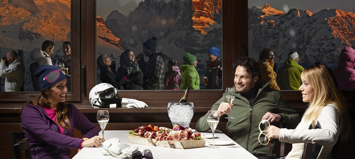 Romantyczne wieczory w chacie górskiej we włoskim Trentino  #4