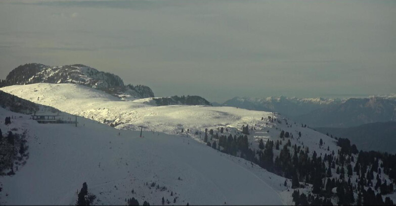 Webcam Pampeago  - Predazzo -  Obereggen - Chair lift Monte Agnello