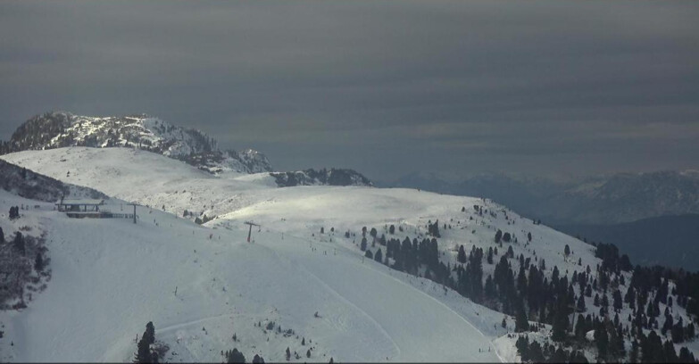 Webcam Пампеаго - Предаццо - Оберегген	 - Chair lift Monte Agnello