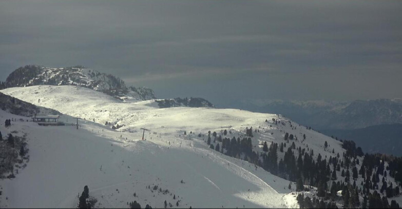 Webcam Пампеаго - Предаццо - Оберегген	 - Chair lift Monte Agnello