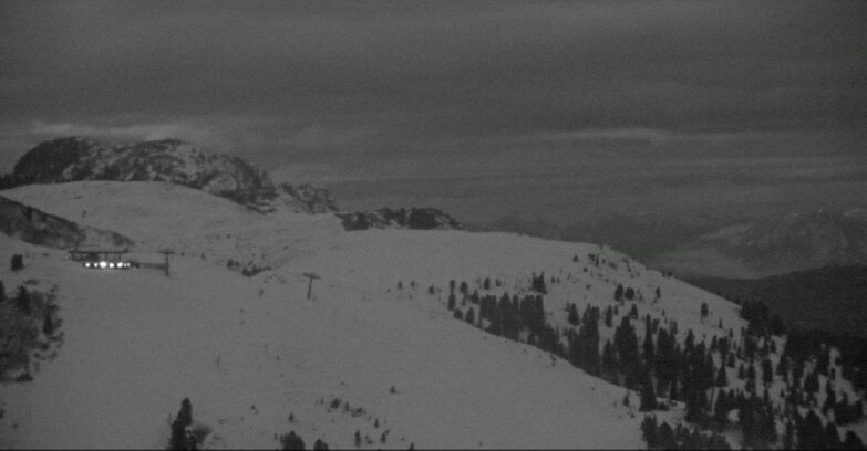 Webcam Pampeago  - Predazzo -  Obereggen - Chair lift Monte Agnello