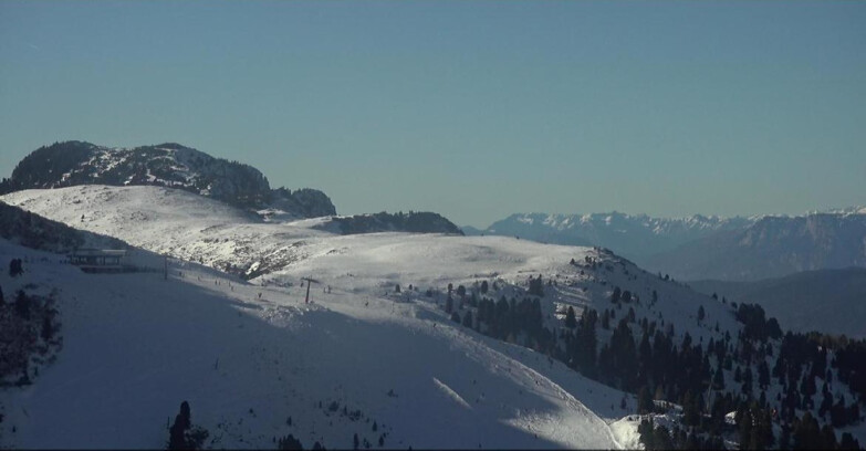 Webcam Пампеаго - Предаццо - Оберегген	 - Chair lift Monte Agnello