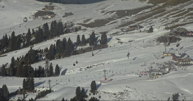 Webcam Pampeago  - Predazzo -  Obereggen - Zischg und Ganischger Berghütten