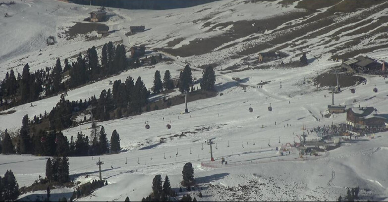 Webcam Pampeago  - Predazzo -  Obereggen - Zischg und Ganischger Berghütten