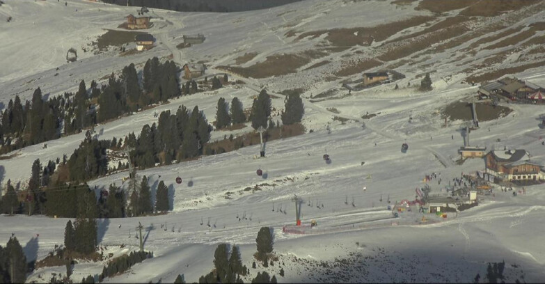 Webcam Pampeago  - Predazzo -  Obereggen - Zischg und Ganischger Berghütten