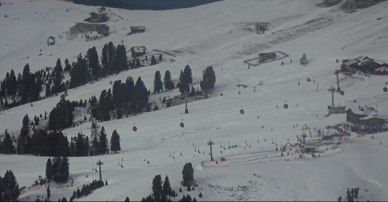 Webcam Пампеаго - Предаццо - Оберегген	 - Mountain huts Zisch and Genischer