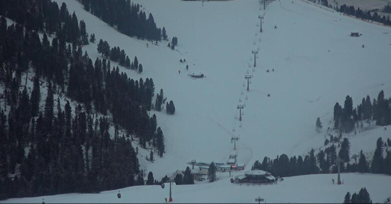 Webcam Пампеаго - Предаццо - Оберегген	 - Chair lift Obereggen