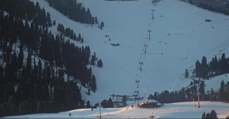 Webcam Pampeago  - Predazzo -  Obereggen - Chair lift Obereggen