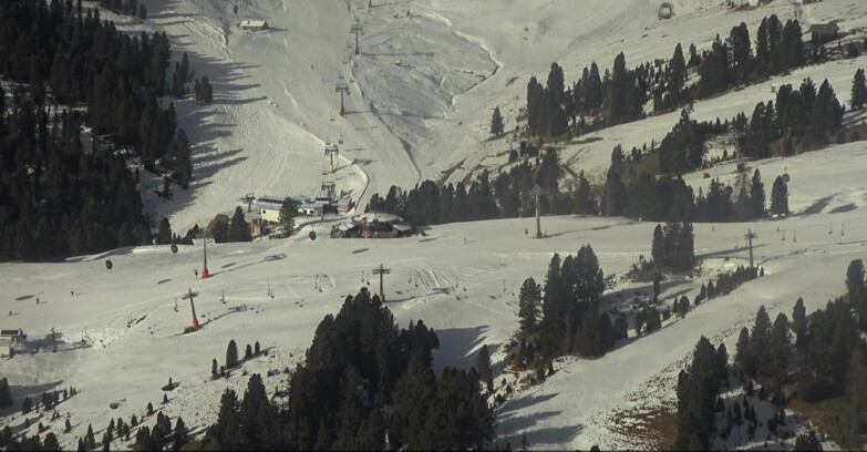 Webcam Pampeago  - Predazzo -  Obereggen - Mountain hut Latemar