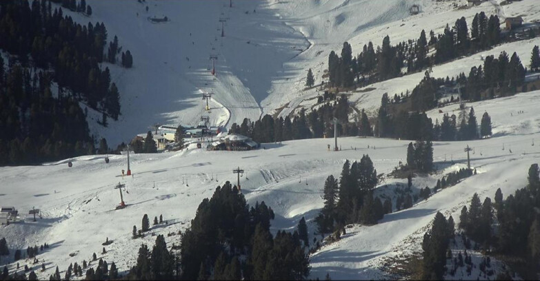 Webcam Pampeago  - Predazzo -  Obereggen - Mountain hut Latemar