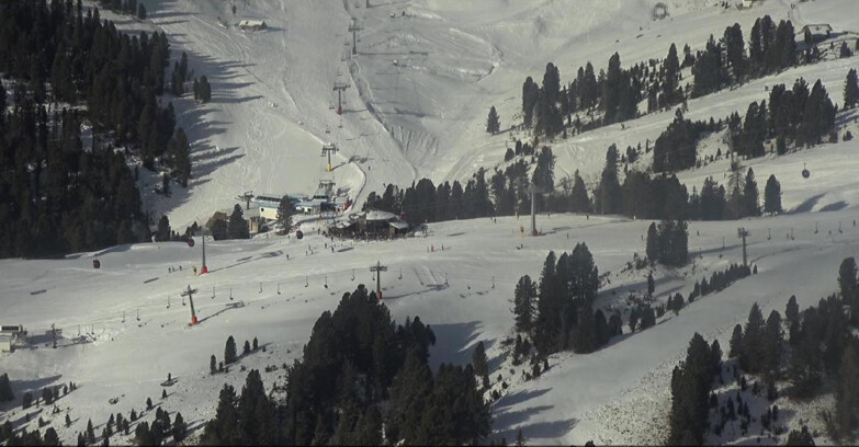 Webcam Pampeago  - Predazzo -  Obereggen - Mountain hut Latemar