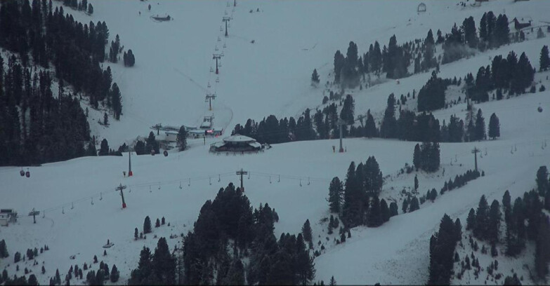 Webcam Pampeago  - Predazzo -  Obereggen - Mountain hut Latemar