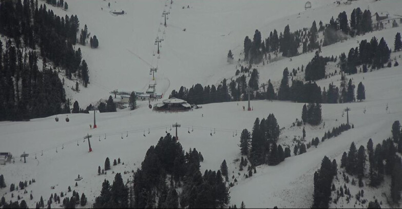 Webcam Pampeago  - Predazzo -  Obereggen - Mountain hut Latemar