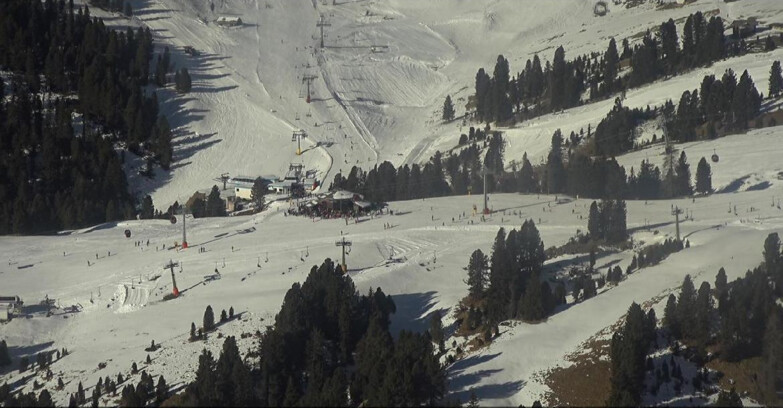Webcam Pampeago  - Predazzo -  Obereggen - Mountain hut Latemar