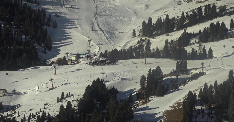 Webcam Pampeago  - Predazzo -  Obereggen - Mountain hut Latemar