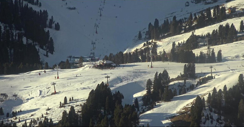 Webcam Pampeago  - Predazzo -  Obereggen - Mountain hut Latemar