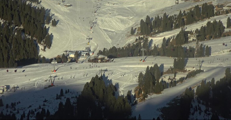 Webcam Pampeago  - Predazzo -  Obereggen - Mountain hut Latemar