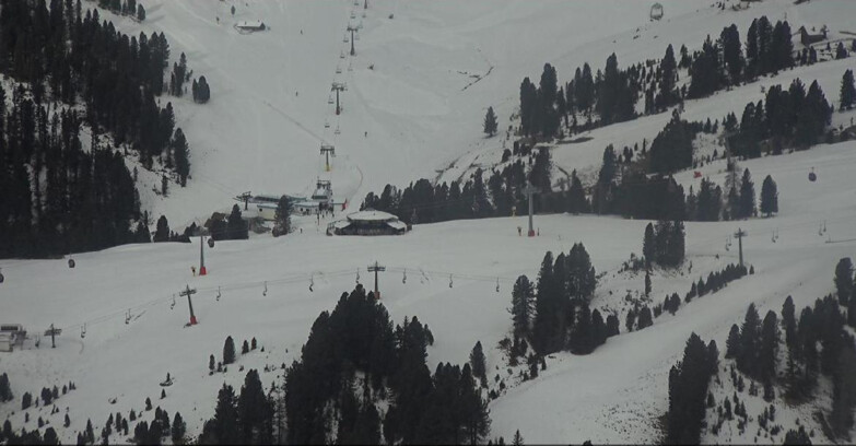 Webcam Pampeago  - Predazzo -  Obereggen - Mountain hut Latemar