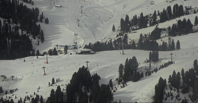 Webcam Pampeago  - Predazzo -  Obereggen - Mountain hut Latemar