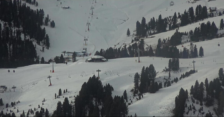 Webcam Pampeago  - Predazzo -  Obereggen - Mountain hut Latemar