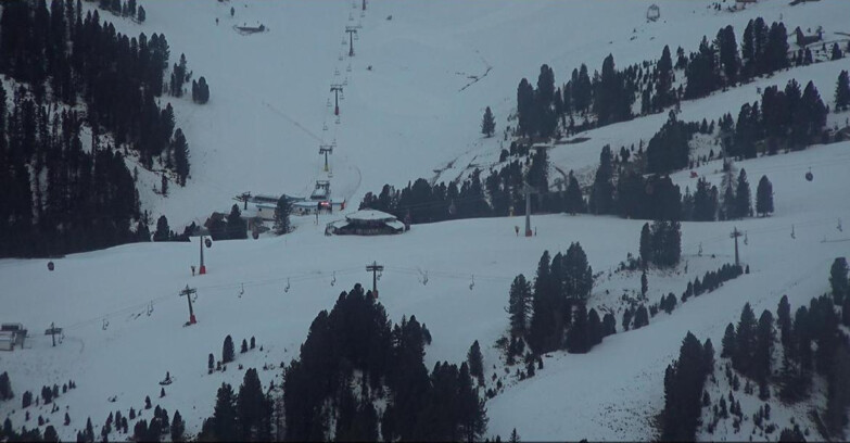 Webcam Pampeago  - Predazzo -  Obereggen - Mountain hut Latemar