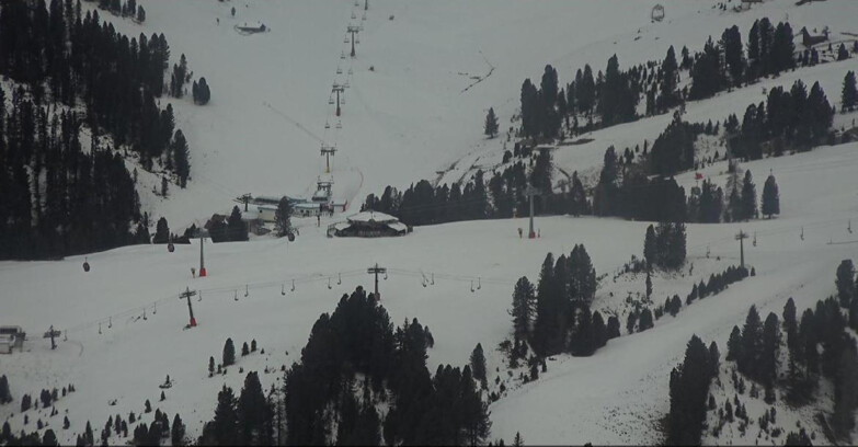 Webcam Pampeago  - Predazzo -  Obereggen - Mountain hut Latemar