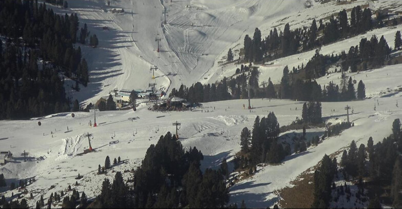 Webcam Pampeago  - Predazzo -  Obereggen - Mountain hut Latemar