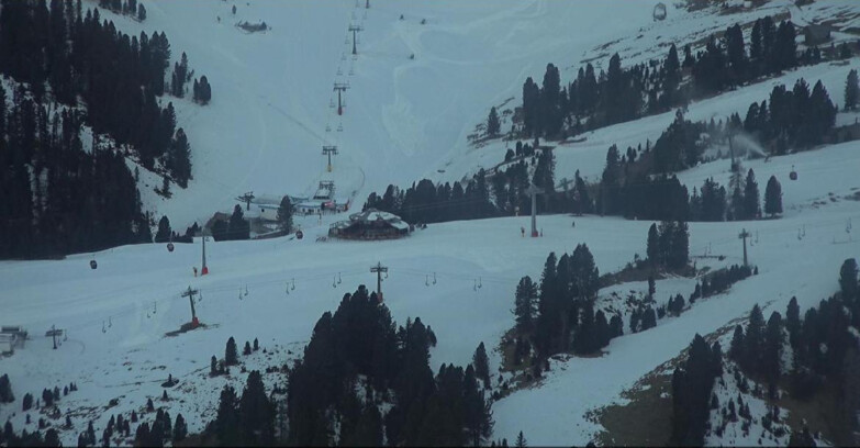 Webcam Pampeago  - Predazzo -  Obereggen - Mountain hut Latemar