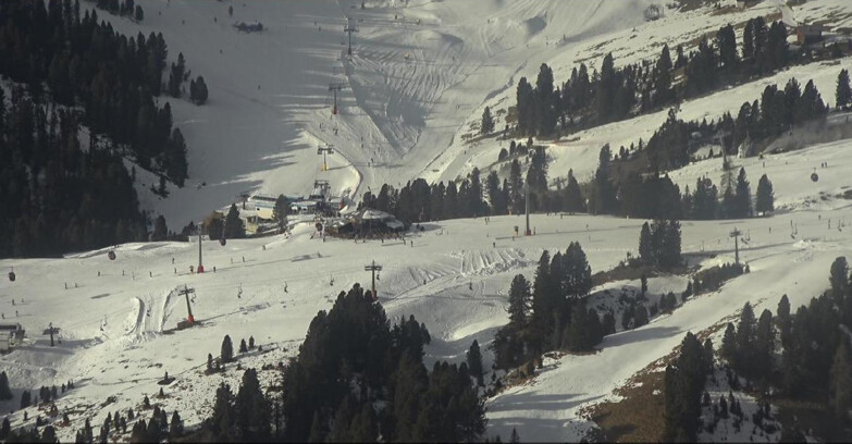 Webcam Pampeago  - Predazzo -  Obereggen - Mountain hut Latemar