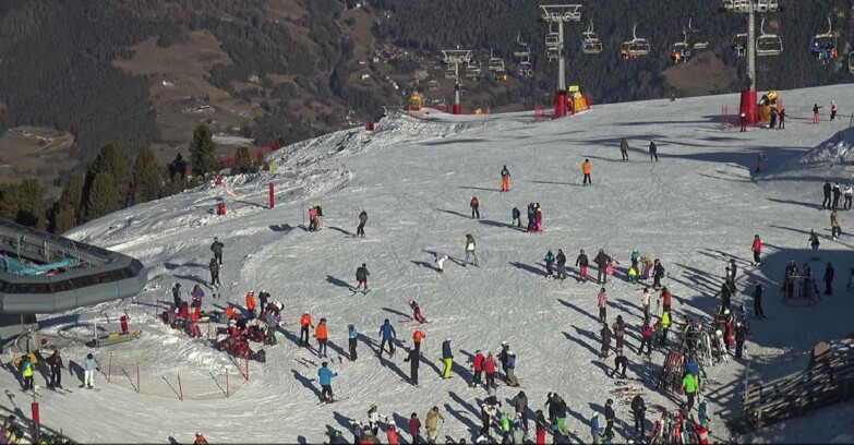 Webcam Альпе-Чермис  - Chairlift and slope Lagorai