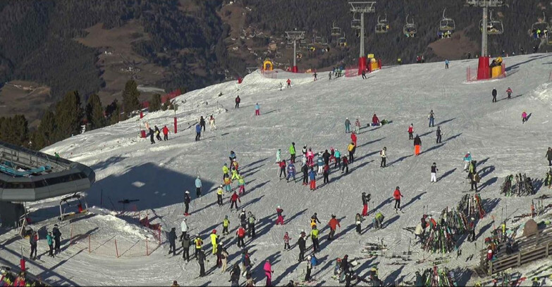 Webcam Альпе-Чермис  - Chairlift and slope Lagorai