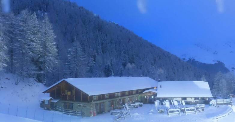 Webcam Пейо 3000 - Rifugio Scoiattolo