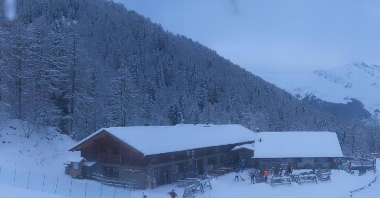 Webcam Пейо 3000 - Rifugio Scoiattolo