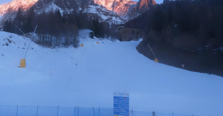 Webcam Пейо 3000 - Scoiattolo Ski School