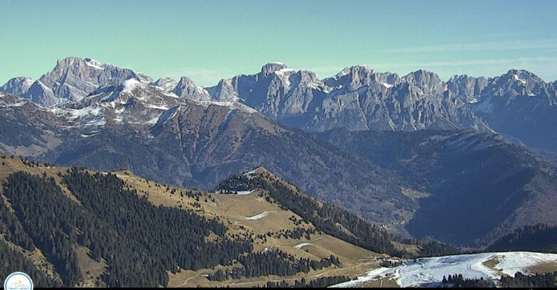 Webcam Passo Brocon-Marande - Brocon Pass and Pale di S.Martino 