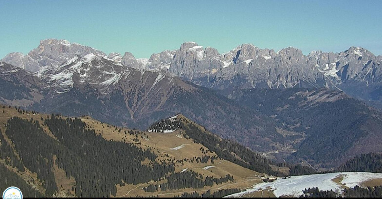 Webcam Passo Brocon-Marande - Brocon Pass and Pale di S.Martino 