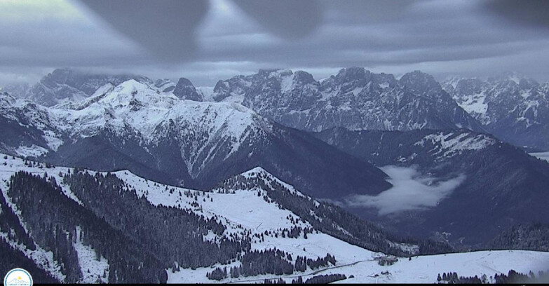 Webcam Passo Brocon-Marande - Passo Brocon e Pale di S.Martino