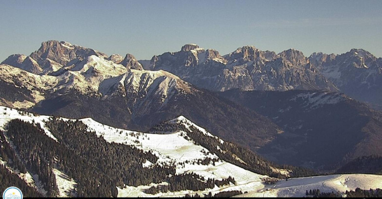 Webcam Passo Brocon-Marande - Brocon Pass und Pale di S.Martino 
