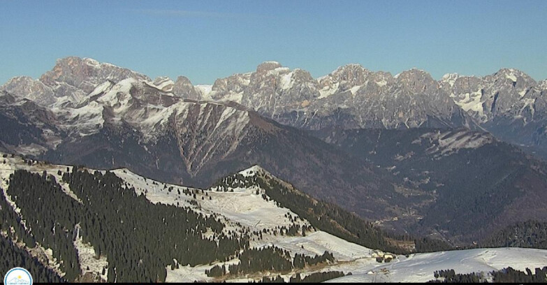Webcam Passo Brocon-Marande - Brocon Pass und Pale di S.Martino 