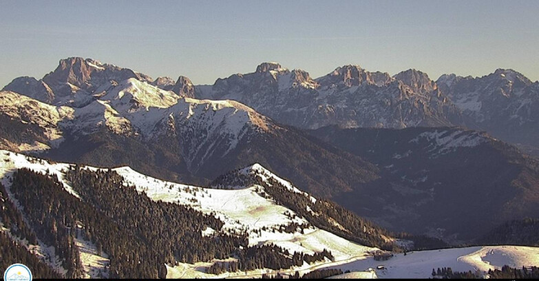 Webcam Passo Brocon-Marande - Brocon Pass and Pale di S.Martino 