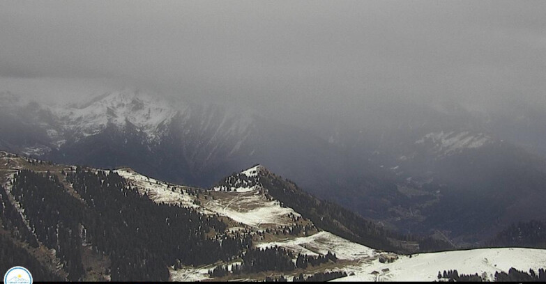 Webcam Passo Brocon-Marande - Passo Brocon e Pale di S.Martino