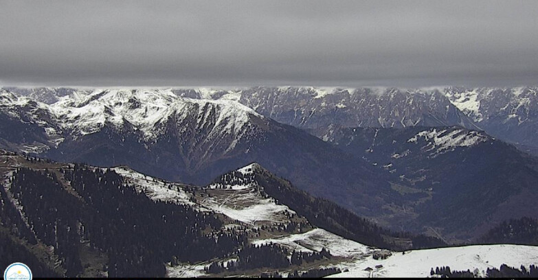 Webcam Passo Brocon-Marande - Passo Brocon e Pale di S.Martino