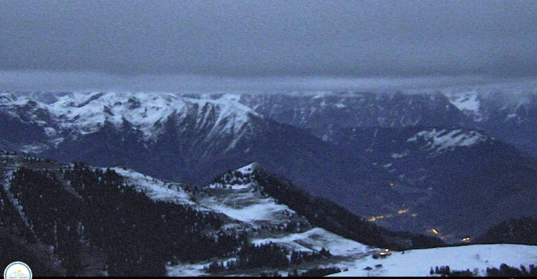 Webcam Passo Brocon-Marande - Passo Brocon e Pale di S.Martino