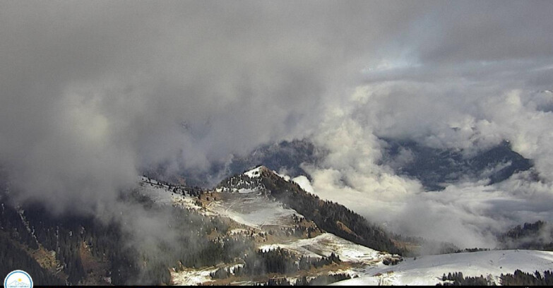 Webcam Passo Brocon-Marande - Brocon Pass and Pale di S.Martino 